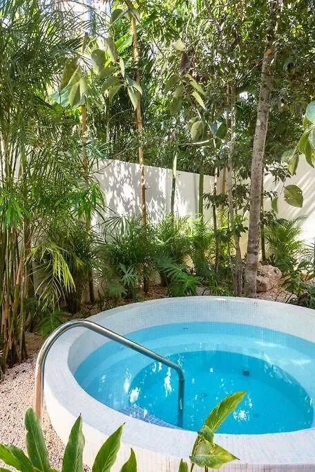 Villa Sam Chak: Exclusive Tulum Retreat with Private Pool and Concierge