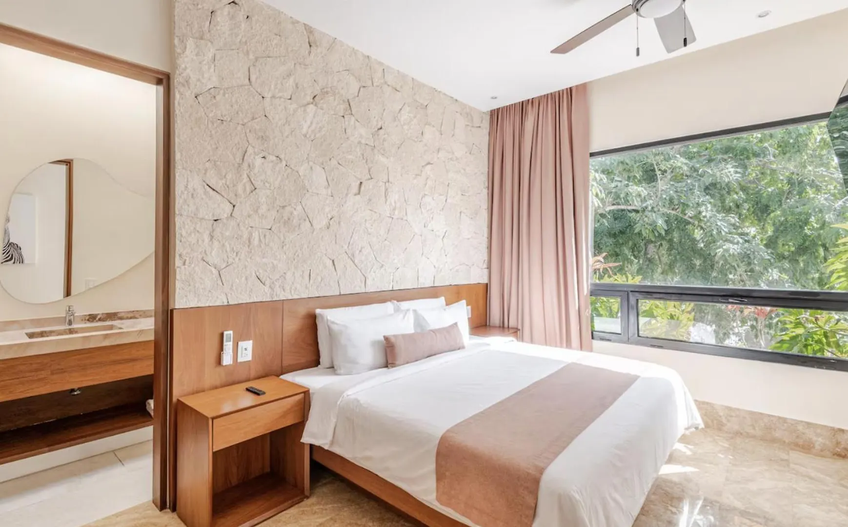 Villa Sam Chak: Exclusive Tulum Retreat with Private Pool and Concierge